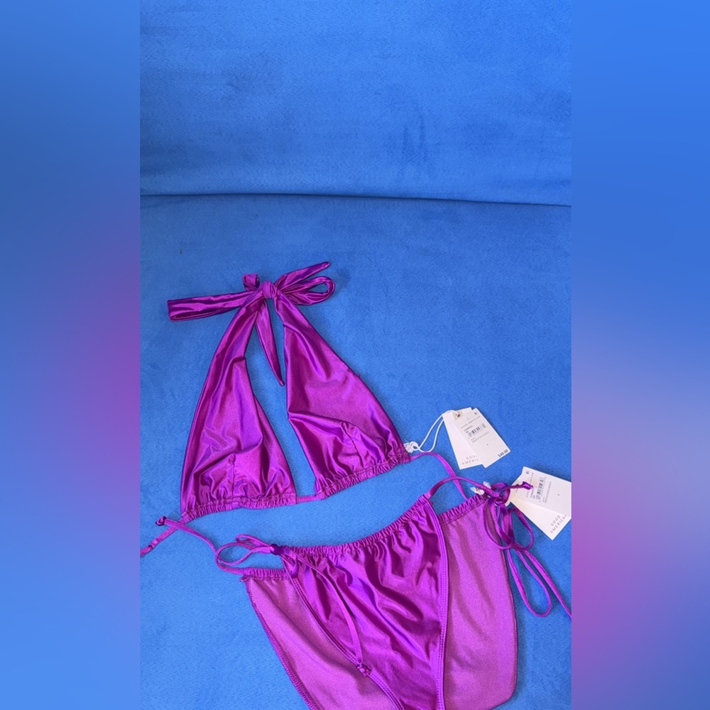 GOOD AMERICAN RUCHED BIKINI